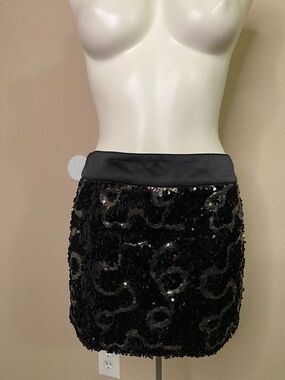 Wildcat Black silver Sequin Mini Skirt with Back Zip satin waist S 🖤 NWT